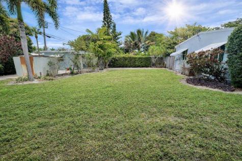 1413 NE 17th Way Fort Lauderdale FL 33304