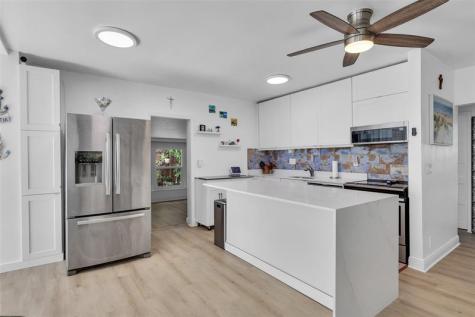 3194 Taft Street Hollywood FL 33021