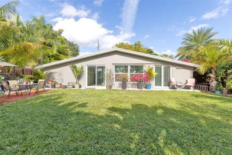 3194 Taft Street Hollywood FL 33021