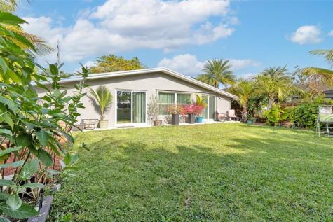 3194 Taft Street Hollywood FL 33021