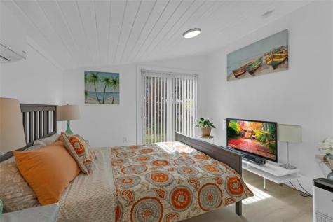 3194 Taft Street Hollywood FL 33021