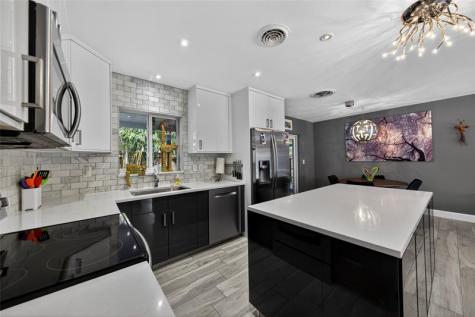 1499 NE 39th Street Oakland Park FL 33334