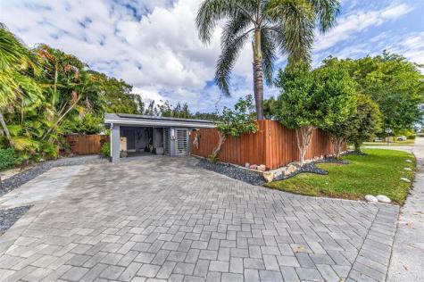 1499 NE 39th Street Oakland Park FL 33334