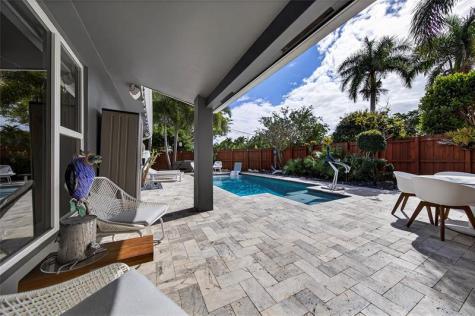 1499 NE 39th Street Oakland Park FL 33334