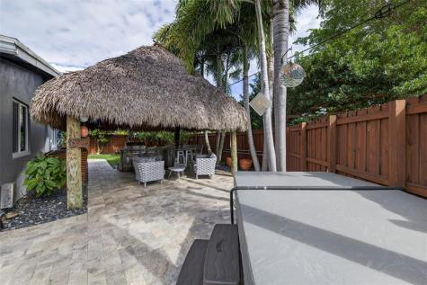 1499 NE 39th Street Oakland Park FL 33334