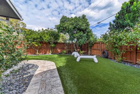 1499 NE 39th Street Oakland Park FL 33334