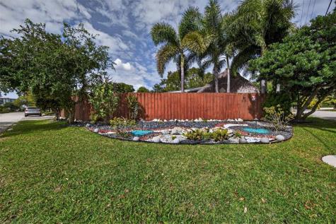 1499 NE 39th Street Oakland Park FL 33334