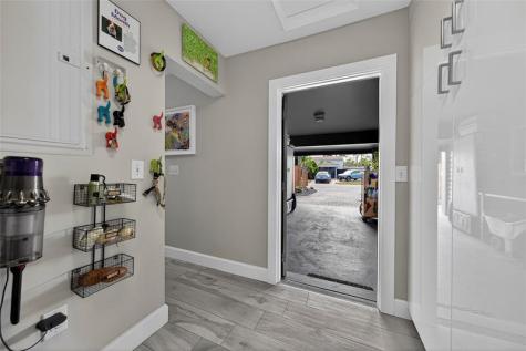 1499 NE 39th Street Oakland Park FL 33334