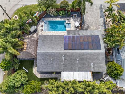 1499 NE 39th Street Oakland Park FL 33334