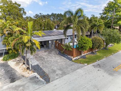 1499 NE 39th Street Oakland Park FL 33334