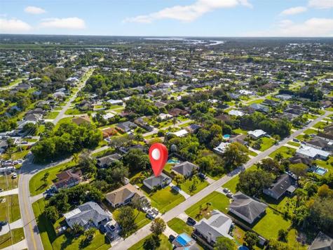 2417 SW Summit Street Port St Lucie FL 34984