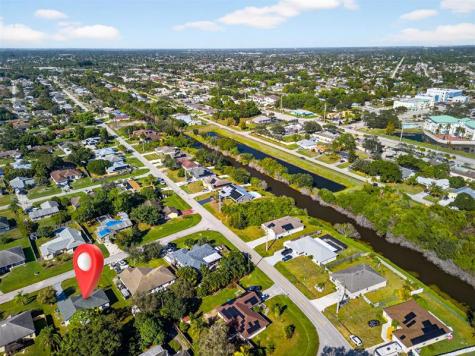 2417 SW Summit Street Port St Lucie FL 34984