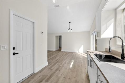 2417 SW Summit Street Port St Lucie FL 34984