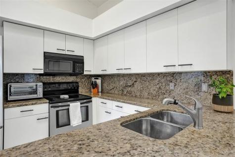 10108 NW 4th Street Plantation FL 33324