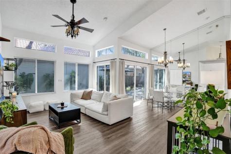 10108 NW 4th Street Plantation FL 33324