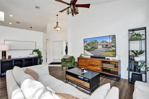 10108 NW 4th Street Plantation FL 33324