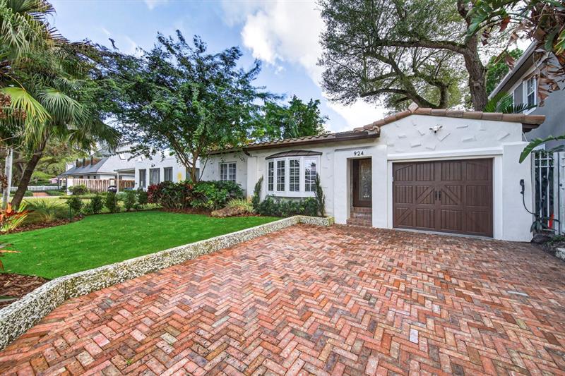 924 SE 6th Street Fort Lauderdale FL 33301