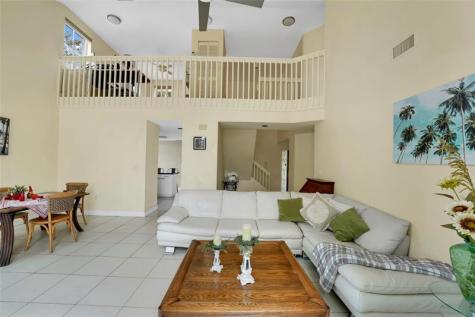 3130 N 38th Avenue Hollywood FL 33021