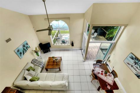 3130 N 38th Avenue Hollywood FL 33021