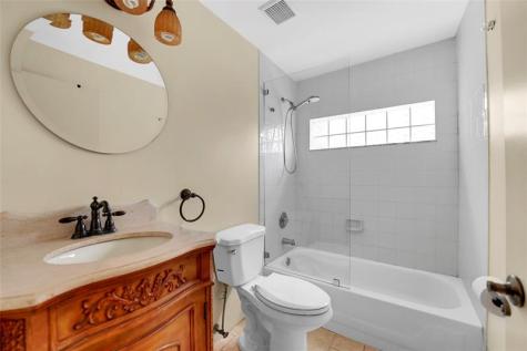 3130 N 38th Avenue Hollywood FL 33021
