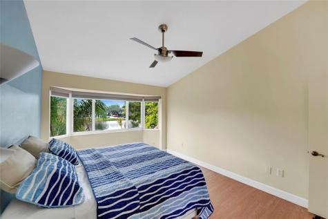 3130 N 38th Avenue Hollywood FL 33021