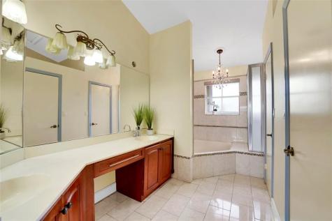 3130 N 38th Avenue Hollywood FL 33021