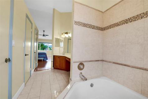 3130 N 38th Avenue Hollywood FL 33021