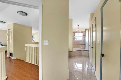 3130 N 38th Avenue Hollywood FL 33021