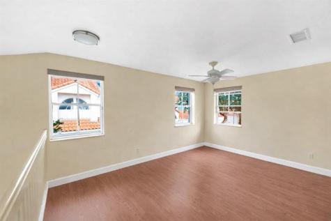 3130 N 38th Avenue Hollywood FL 33021