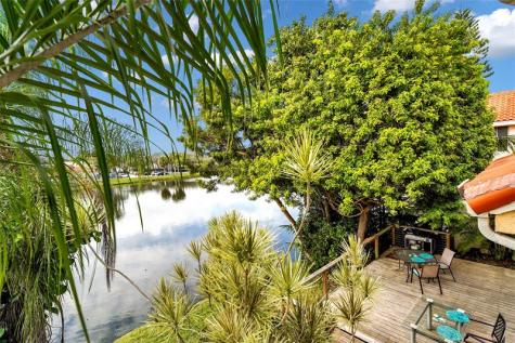 3130 N 38th Avenue Hollywood FL 33021
