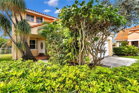 3130 N 38th Avenue Hollywood FL 33021