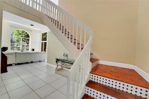 3130 N 38th Avenue Hollywood FL 33021