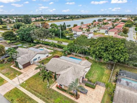 18337 104TH Terrace S Boca Raton FL 33498