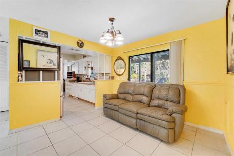 2424 1ST Place SW Vero Beach FL 32962