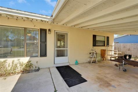 2424 1ST Place SW Vero Beach FL 32962