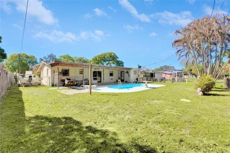 2424 1ST Place SW Vero Beach FL 32962