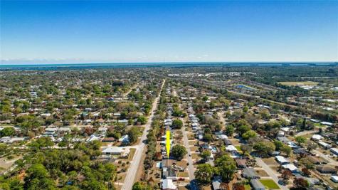 2424 1ST Place SW Vero Beach FL 32962