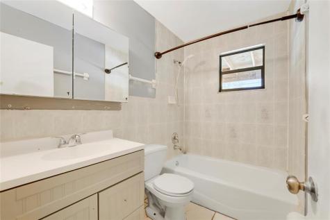 2424 1ST Place SW Vero Beach FL 32962