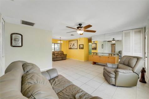2424 1ST Place SW Vero Beach FL 32962