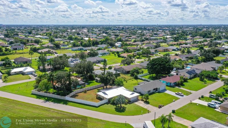 137 SE Santa Barbara Place Cape Coral FL 33990