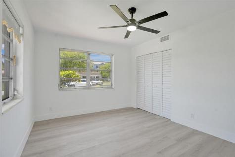4017 NE 18th Avenue Oakland Park FL 33334