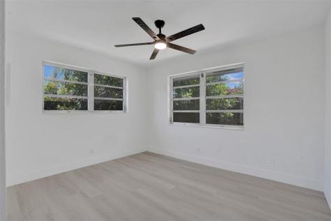 4017 NE 18th Avenue Oakland Park FL 33334