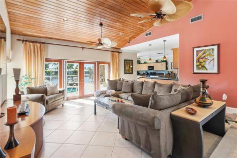630 SE 9th Avenue Pompano Beach FL 33060