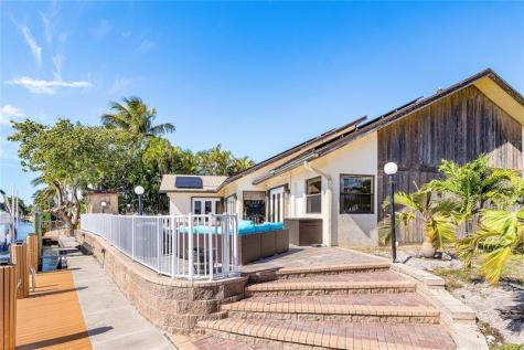 630 SE 9th Avenue Pompano Beach FL 33060