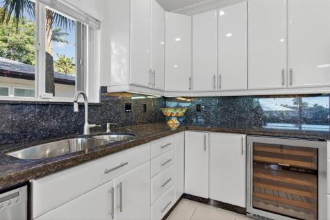 513 S Riverside Drive Pompano Beach FL 33062