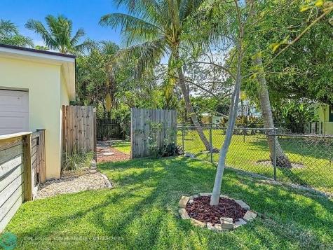 400 45TH Street West Palm Beach FL 33407
