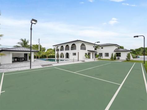 10201 SW 64th Street Miami FL 33173