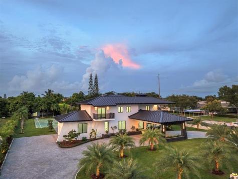 10201 SW 64th Street Miami FL 33173
