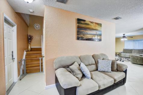 5449 NW 95th Avenue Sunrise FL 33351
