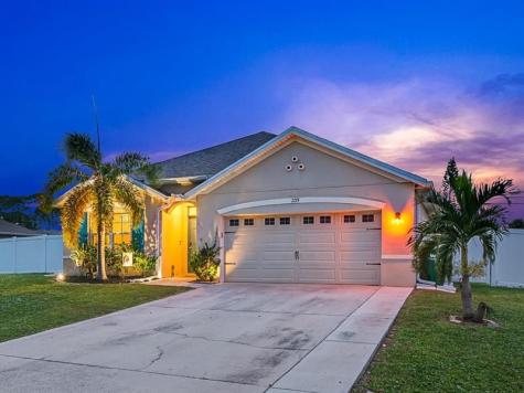 233 Periwinkle Drive Sebastian FL 32958